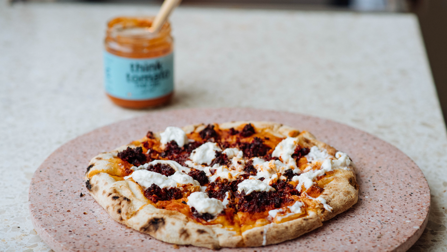 pizza met nduja en stracciatella